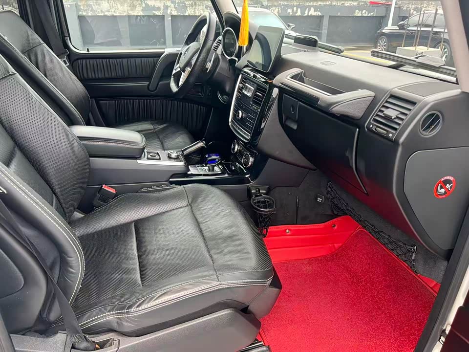 Mercedes-Benz G-class Mercedes-Benz G-class
