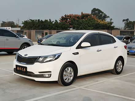 起亚k2 2015款 三厢 1.4l mt gls