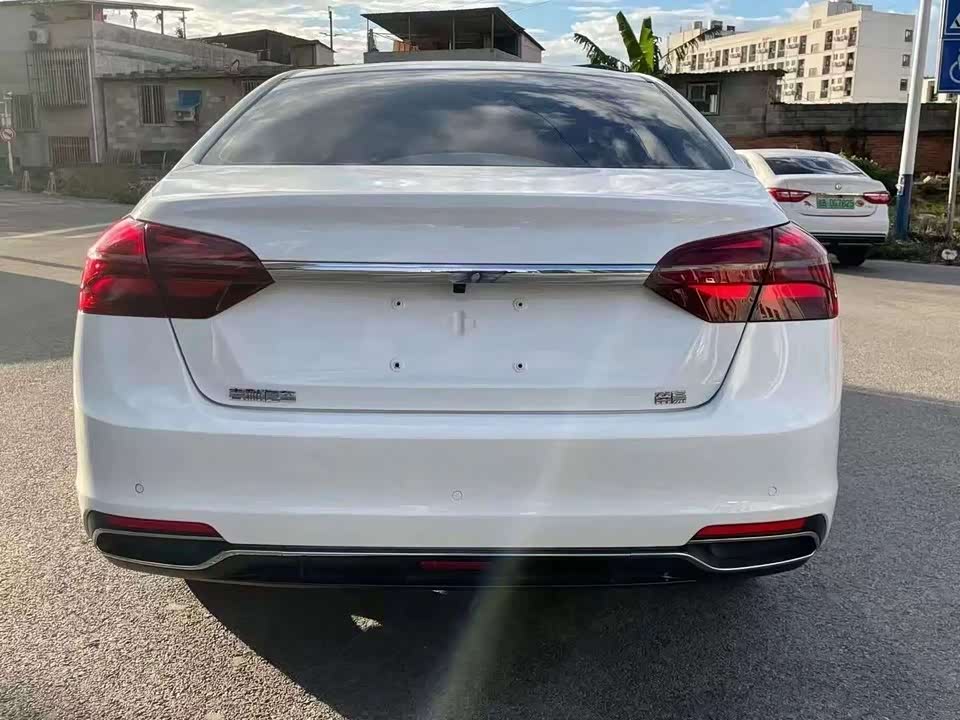 Geely Emgrand Geely Emgrand