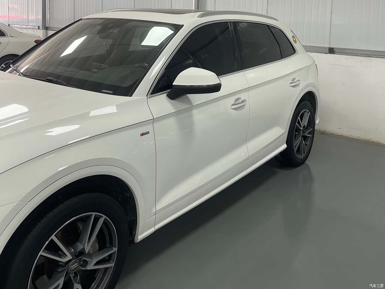 Audi Q5L, 2019 3