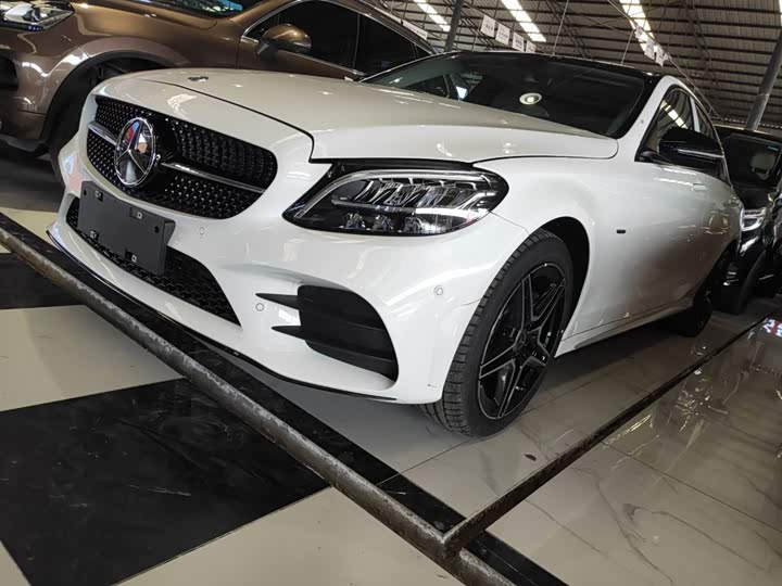 奔驰c级 2021款 c 260 l 运动星耀臻藏版