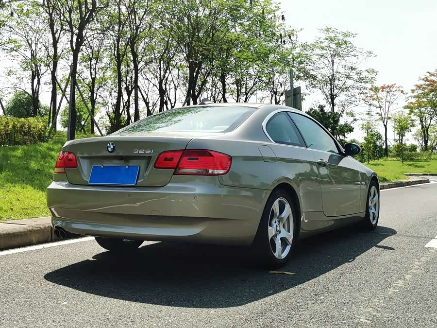 【东莞】宝马3系(进口) 2009款 325i双门轿跑车_9.6800_二手车之家