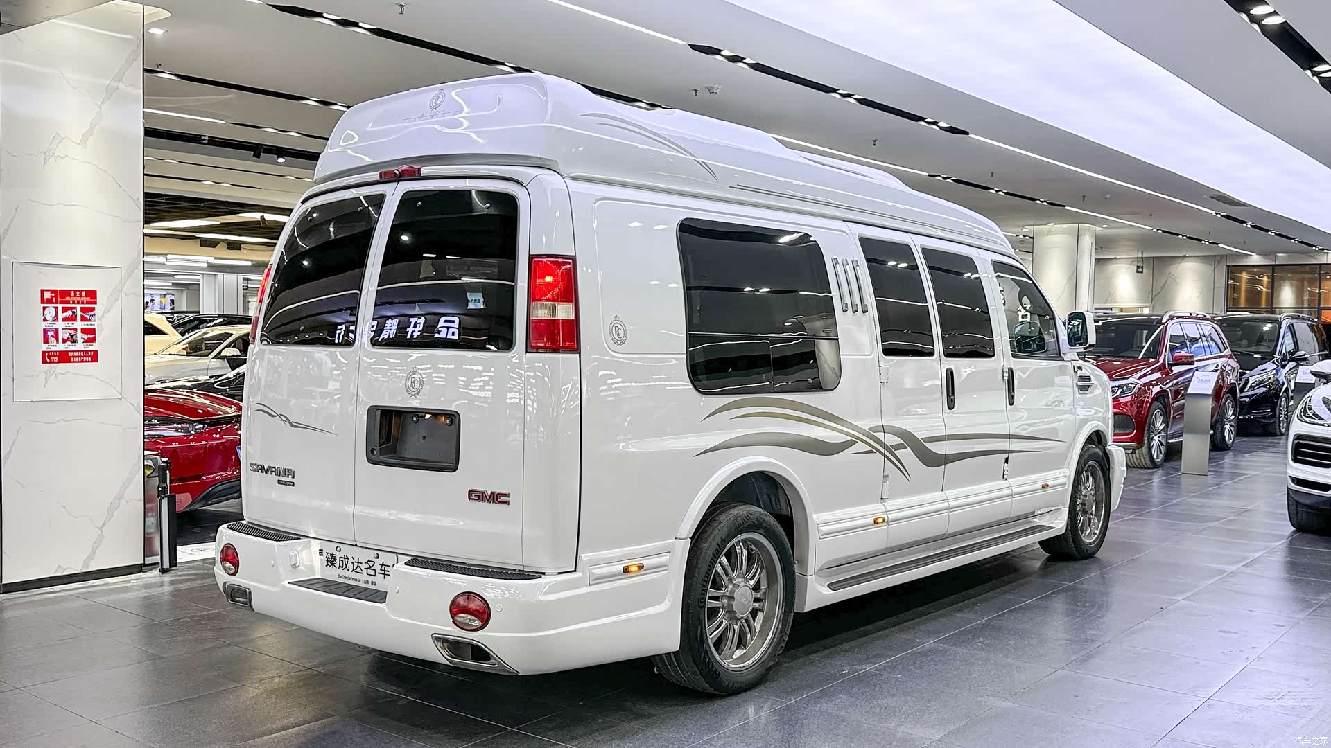 GMC SAVANA, 2016 все фото