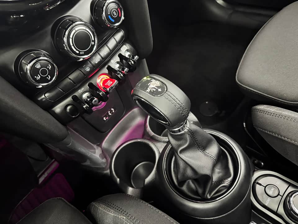 MINI MINI