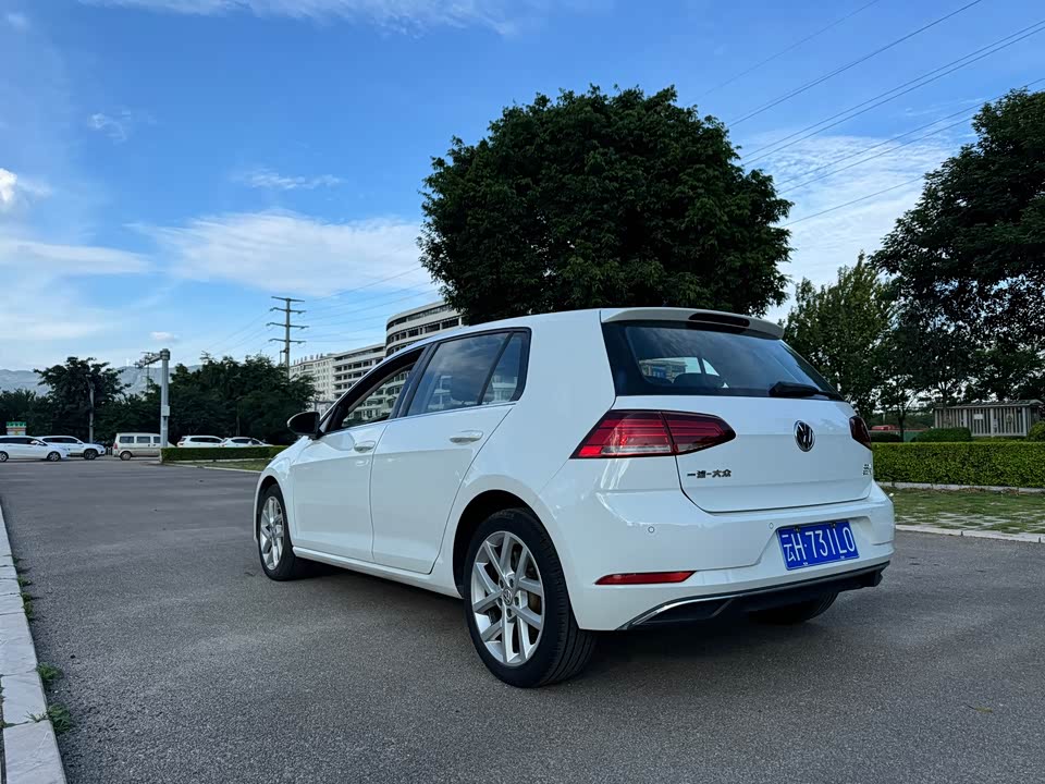 Volkswagen golf