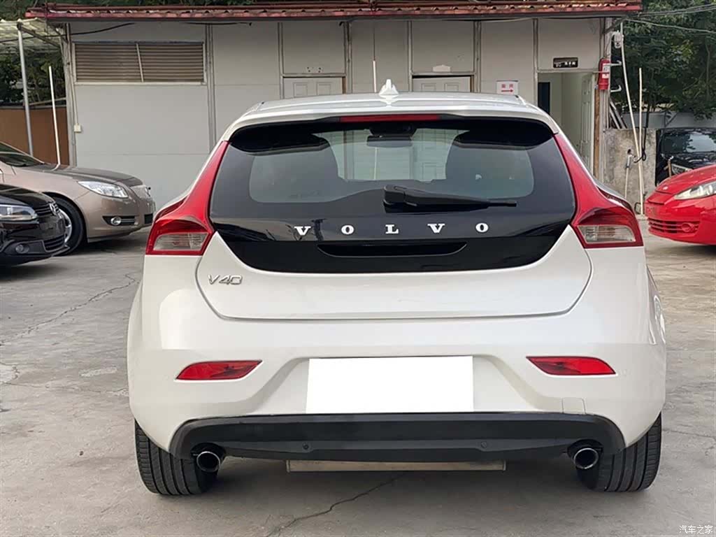 Volvo V40, 2013 14