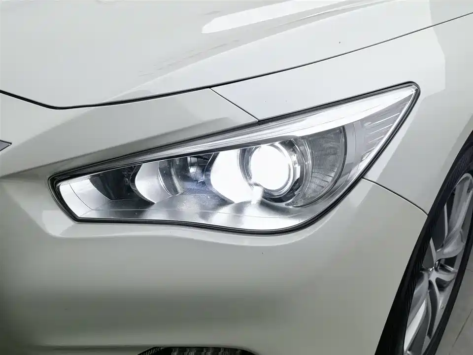Infiniti Q50L Infiniti Q50L