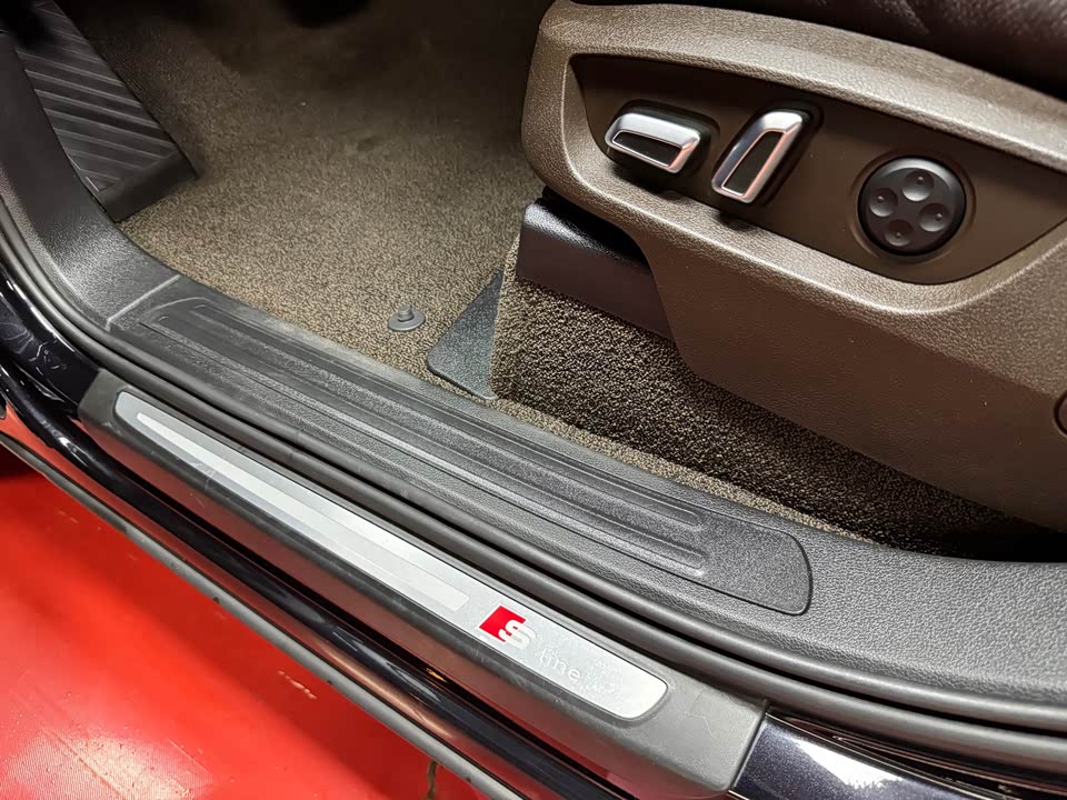 Audi Q7 Audi Q7