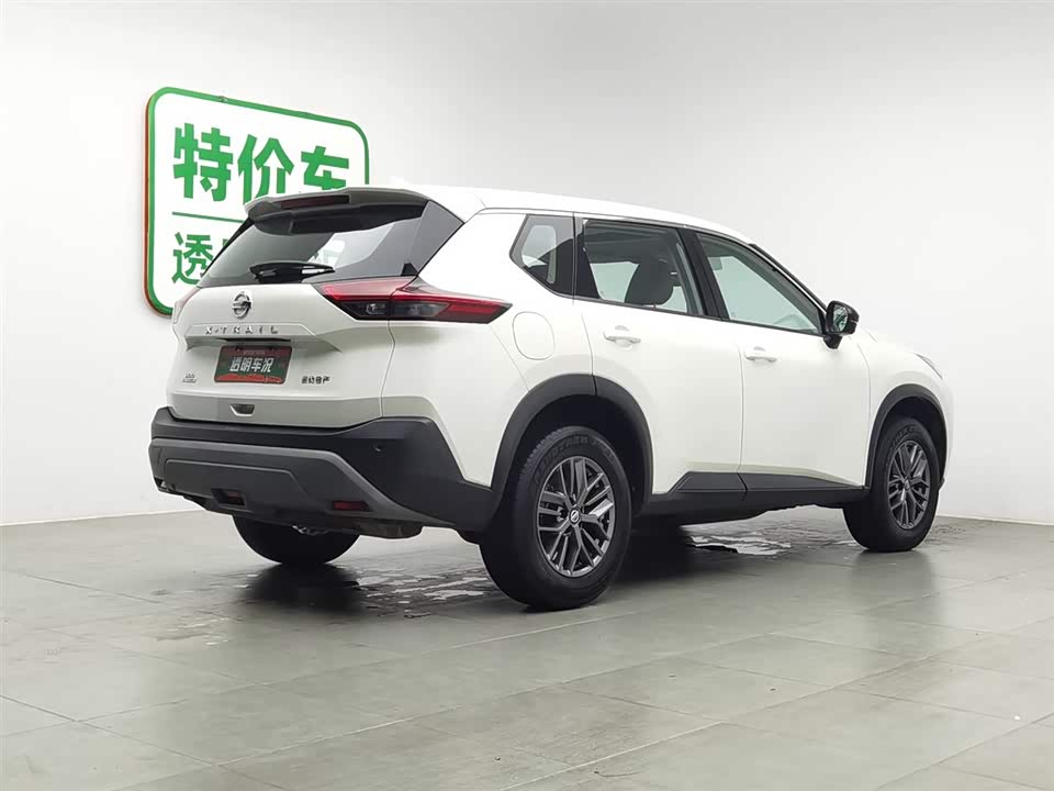 Nissan Qijun