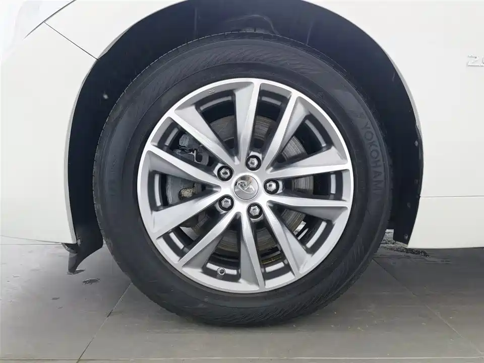 Infiniti Q50L Infiniti Q50L