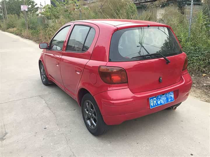 威姿03款 1.3l 自动