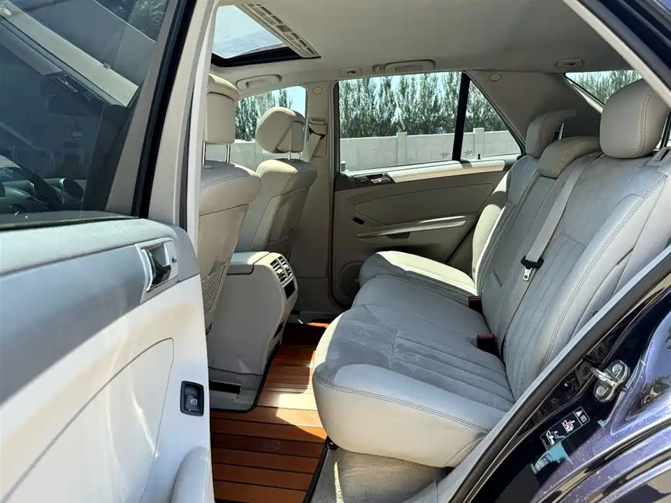 Mercedes-Benz M class