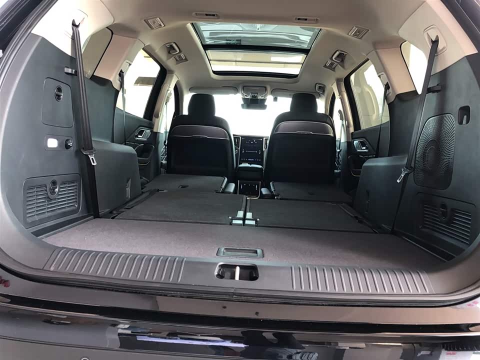 Hongqi HS7 PHEV