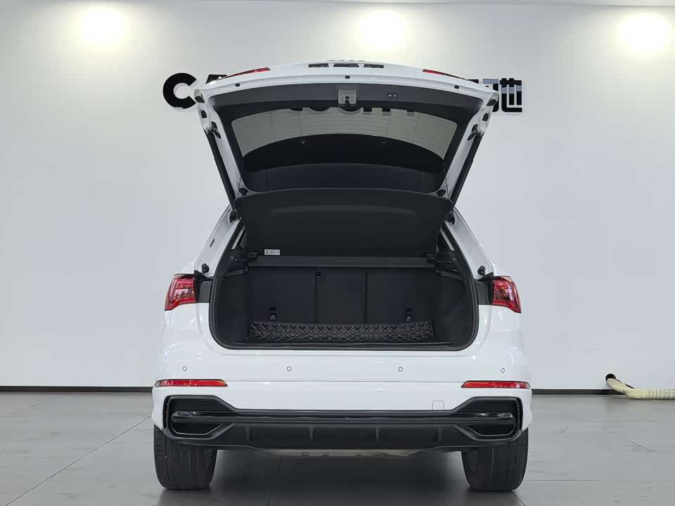 Audi Q3 Audi Q3