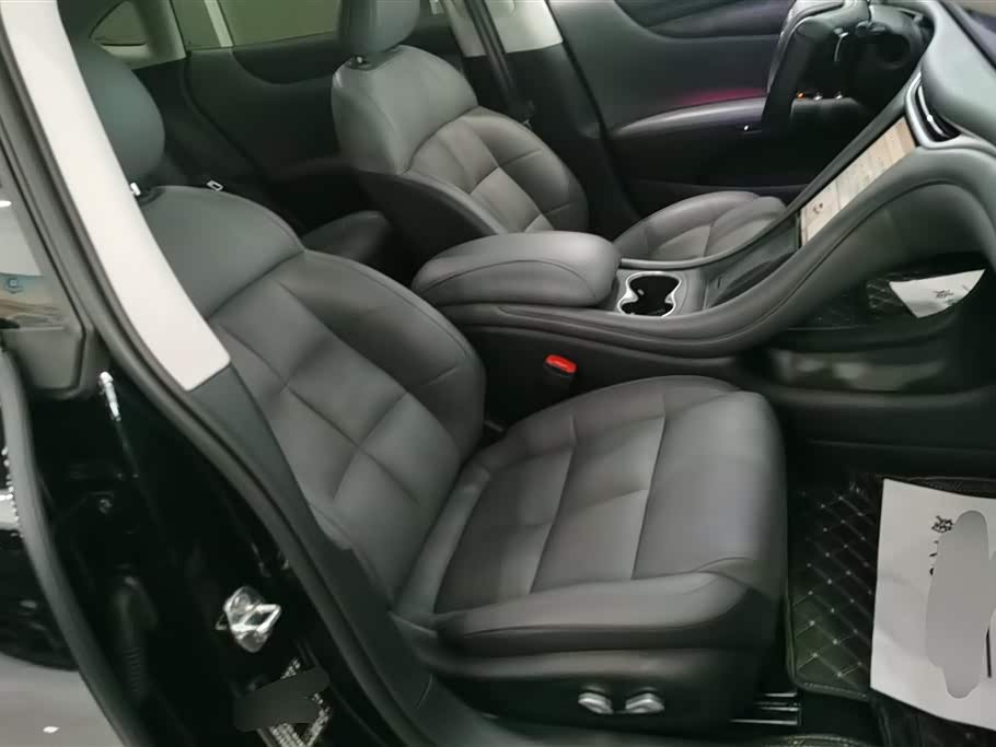IM Motors Zhiji L6 IM Motors Zhiji L6