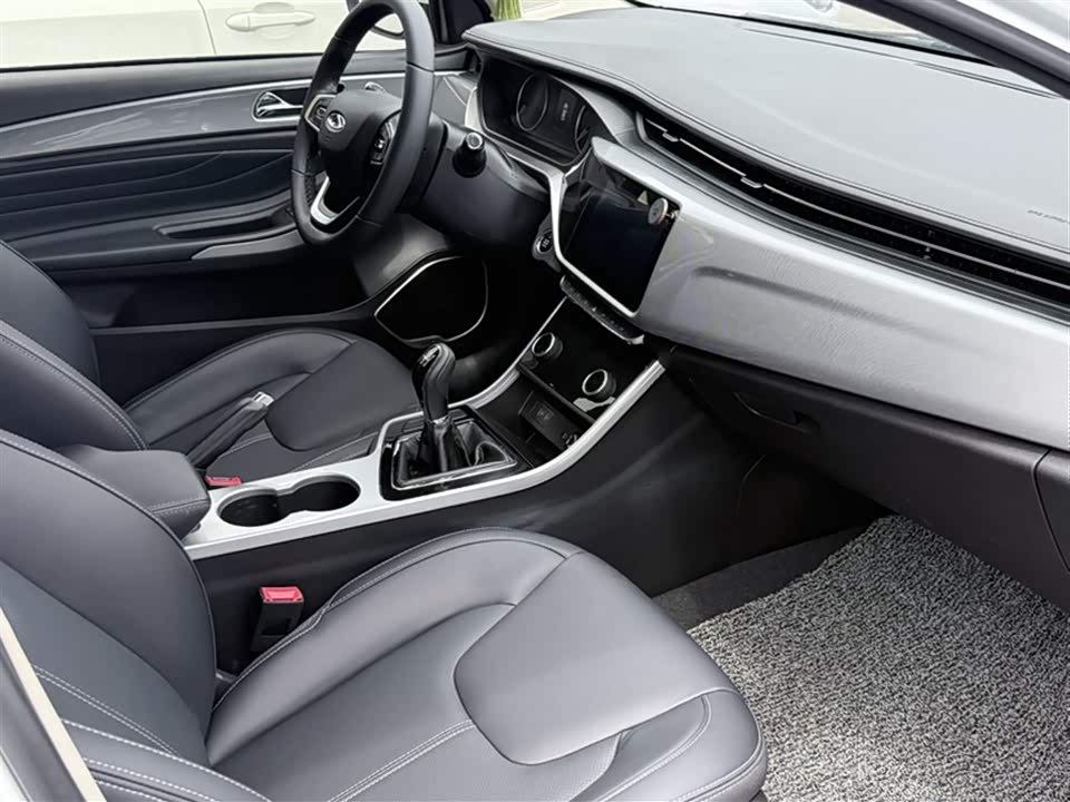 Chery Arrizo 5
