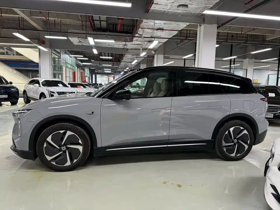NIO ES6