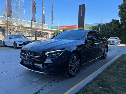 奔驰e级 2022款 e 260 l 运动型