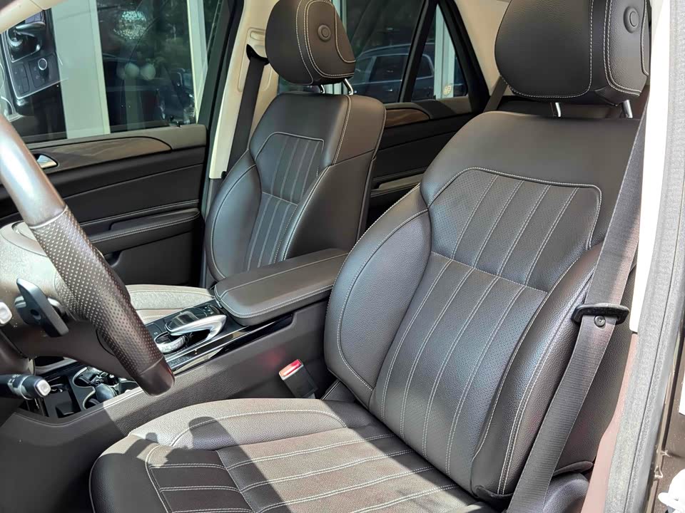 Mercedes-Benz GLE Mercedes-Benz GLE