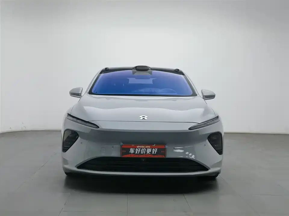 NIO ET7