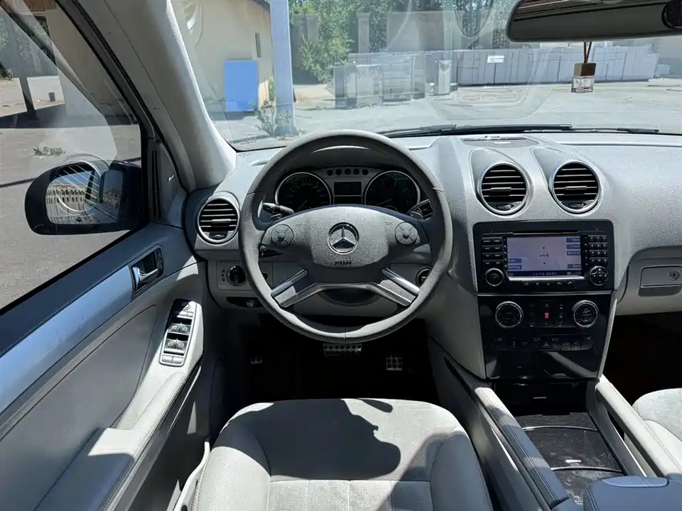 Mercedes-Benz M class