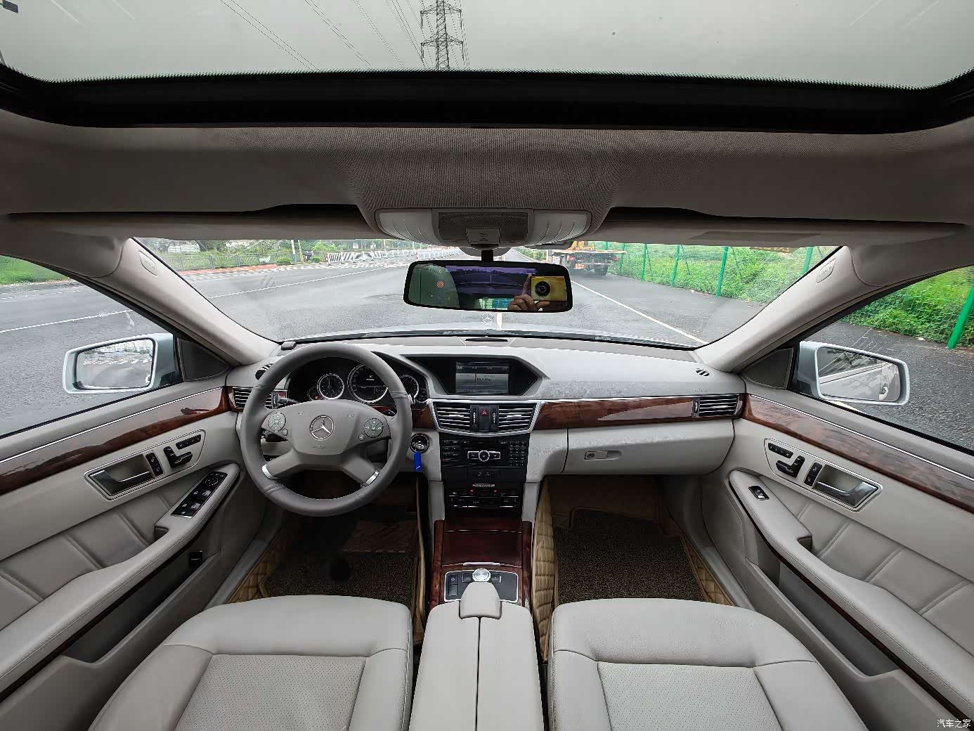 Mercedes-Benz E-Class, 2013 12