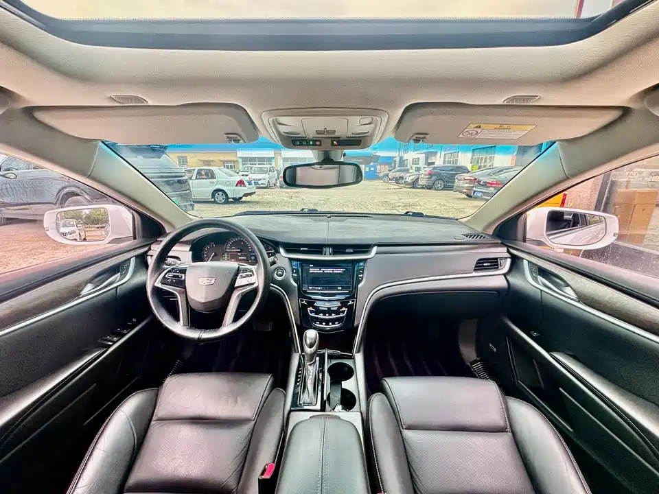Cadillac XTS