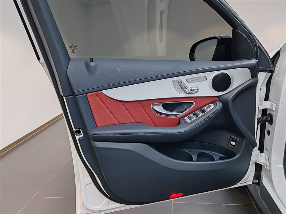 Mercedes-Benz GLC Coupe Mercedes-Benz GLC Coupe