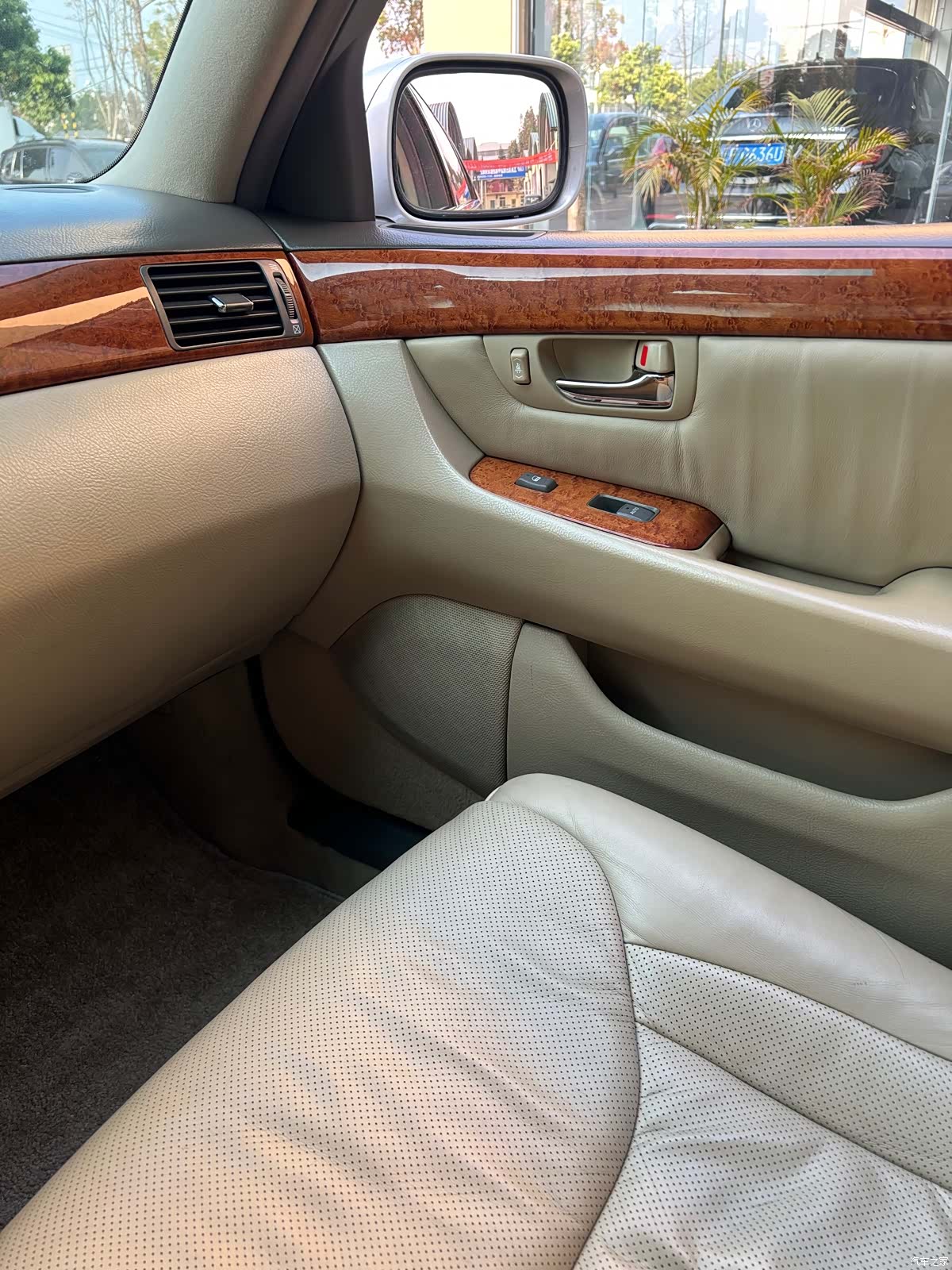 Lexus LS, 2005 21