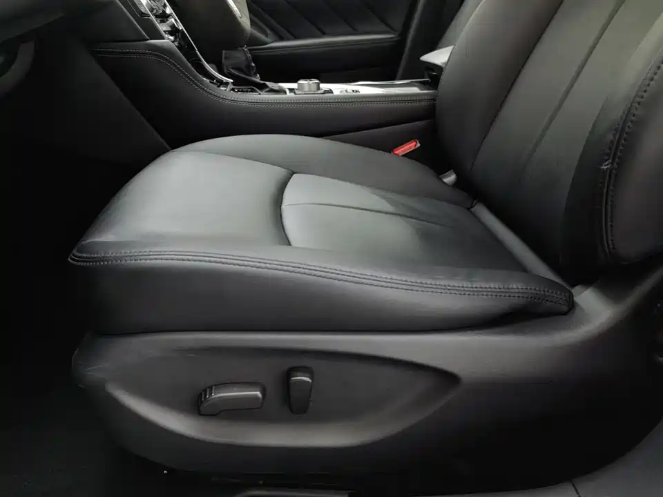 Infiniti Q50L Infiniti Q50L