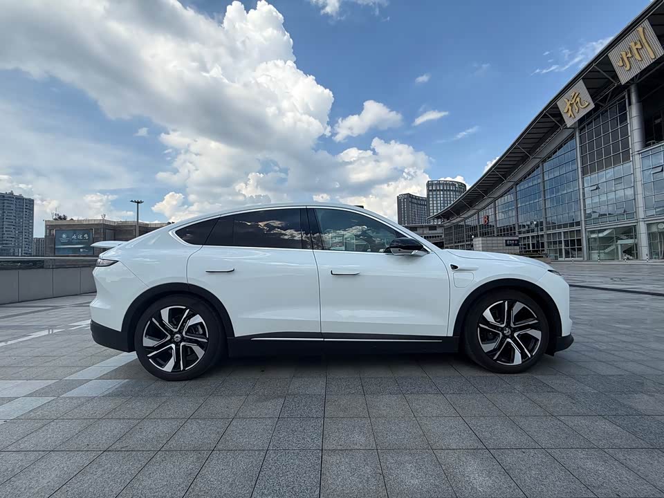 NIO EC7 NIO EC7