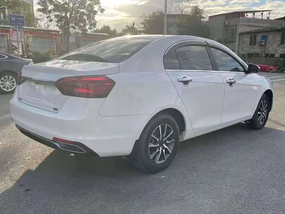 Geely Emgrand Geely Emgrand