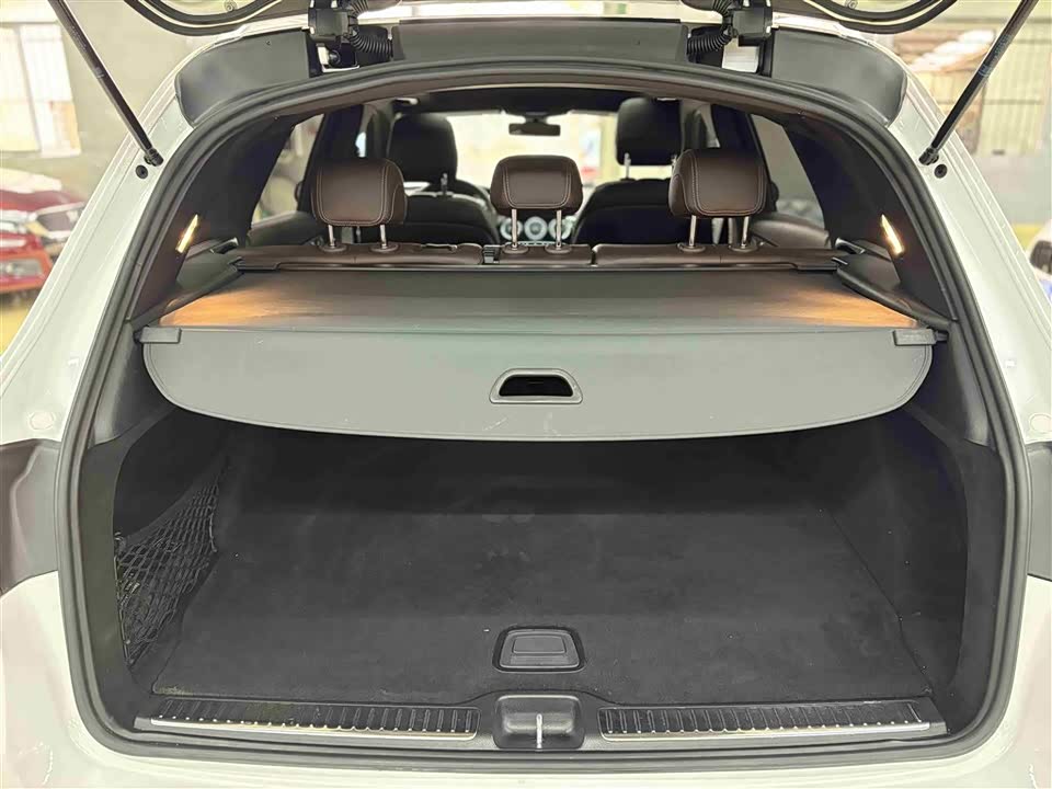 Mercedes-Benz GLC Mercedes-Benz GLC