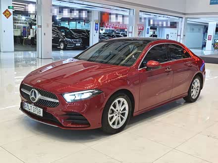 奔驰a级 2021款 a 200 l 运动轿车时尚型