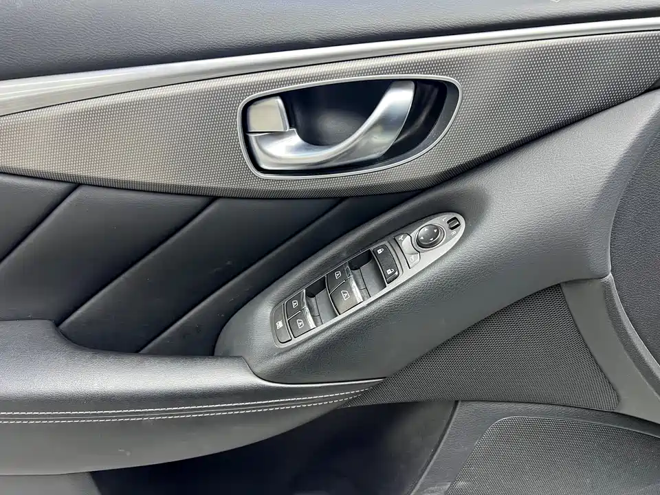 Infiniti Q50L Infiniti Q50L
