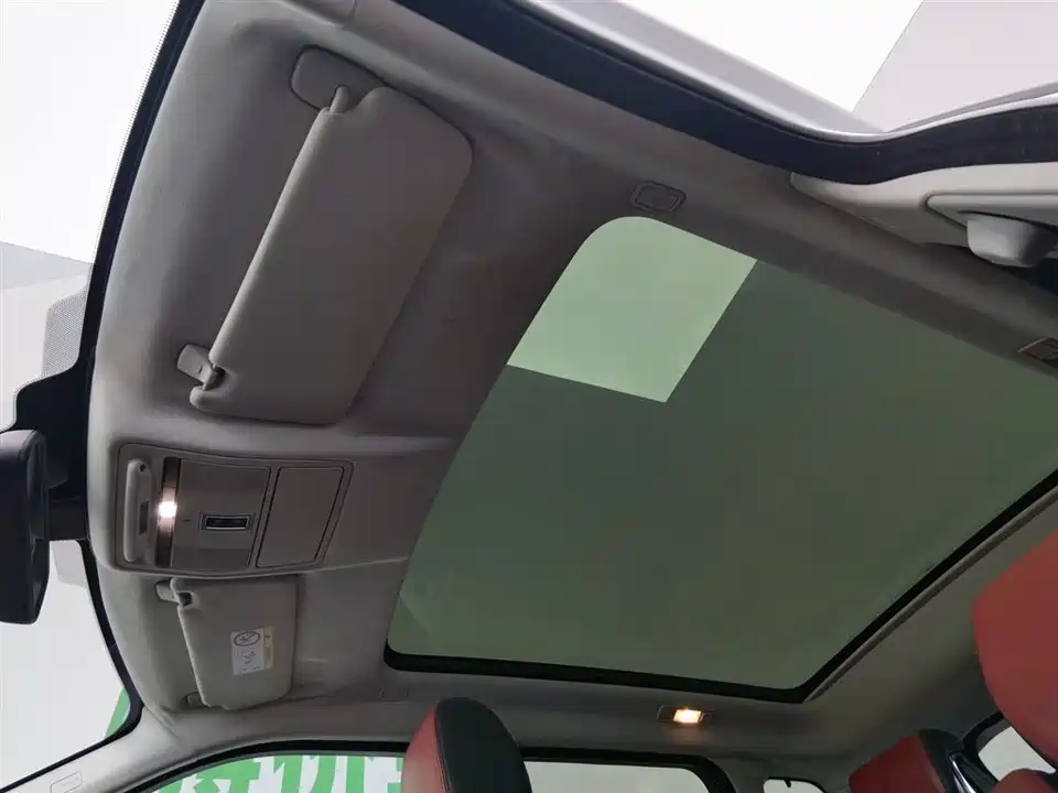 Land Rover Range Rover Aurora