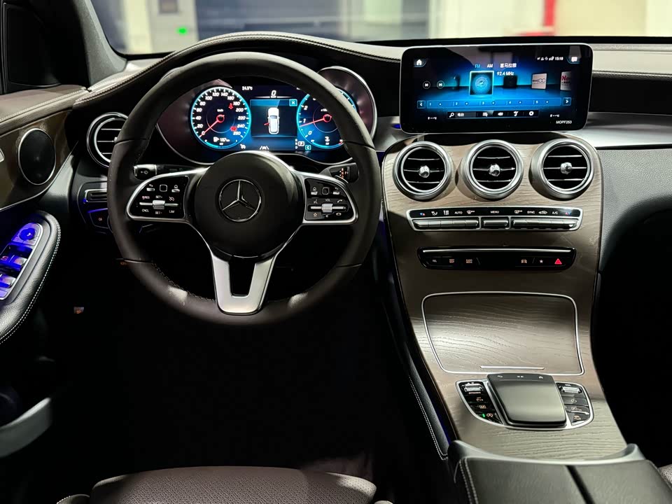 Mercedes-Benz GLC Mercedes-Benz GLC