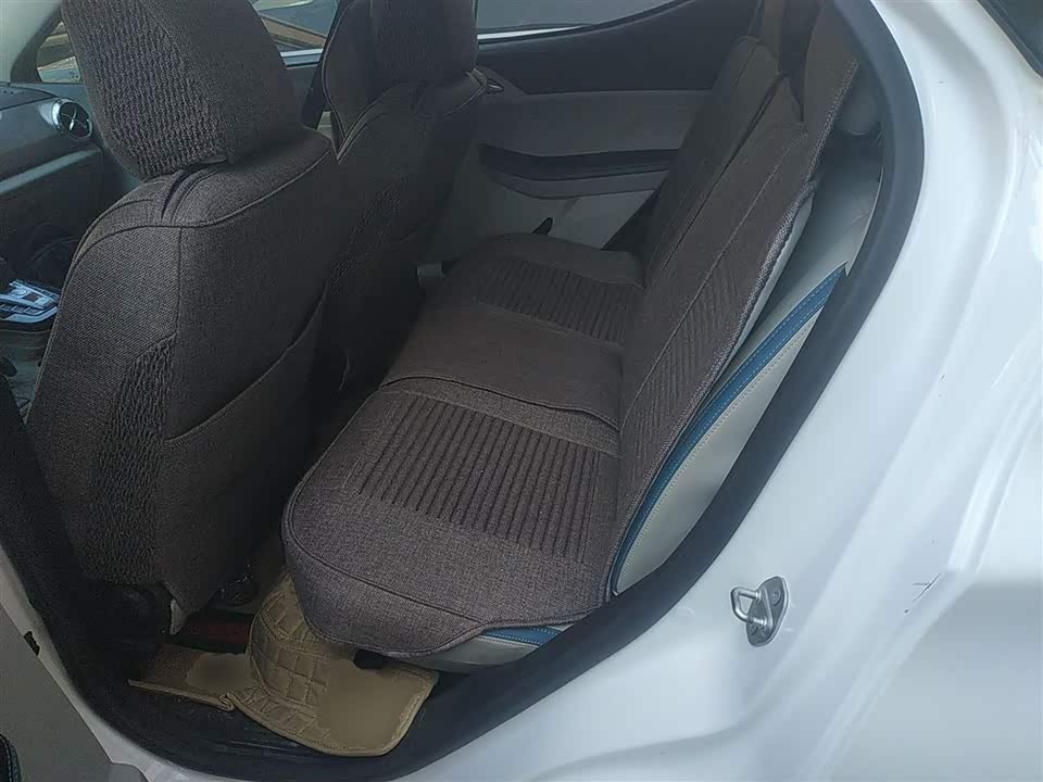 BYD Yuan Pro BYD Yuan Pro