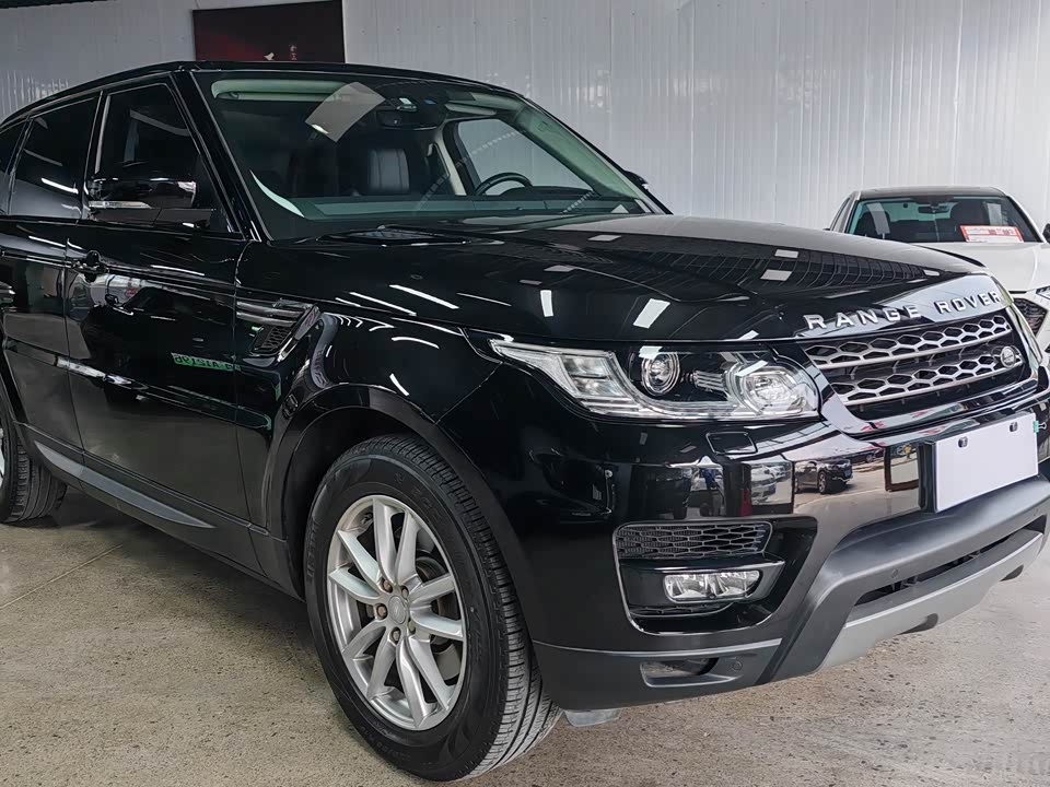 Land Rover Range Rover Sport Land Rover Range Rover Sport