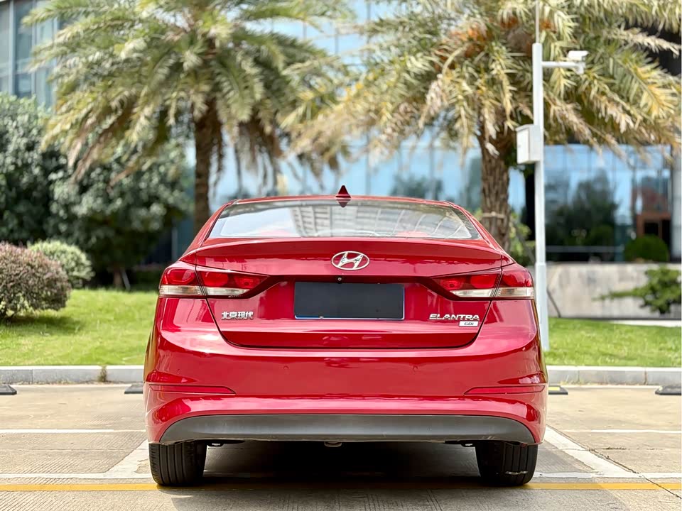 Hyundai Lead