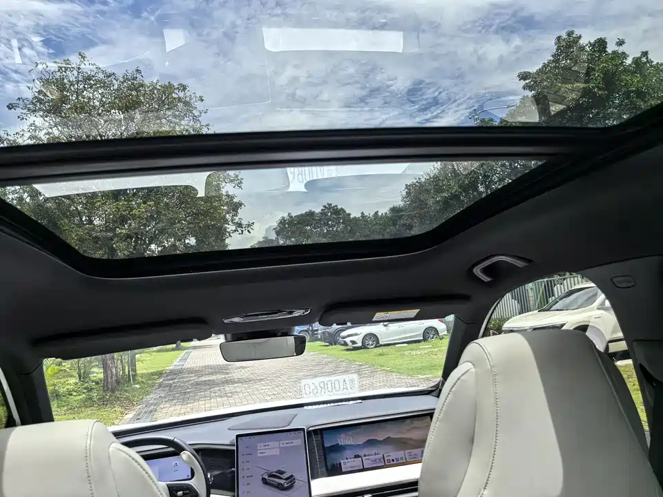 Geely Galaxy Galaxy L7