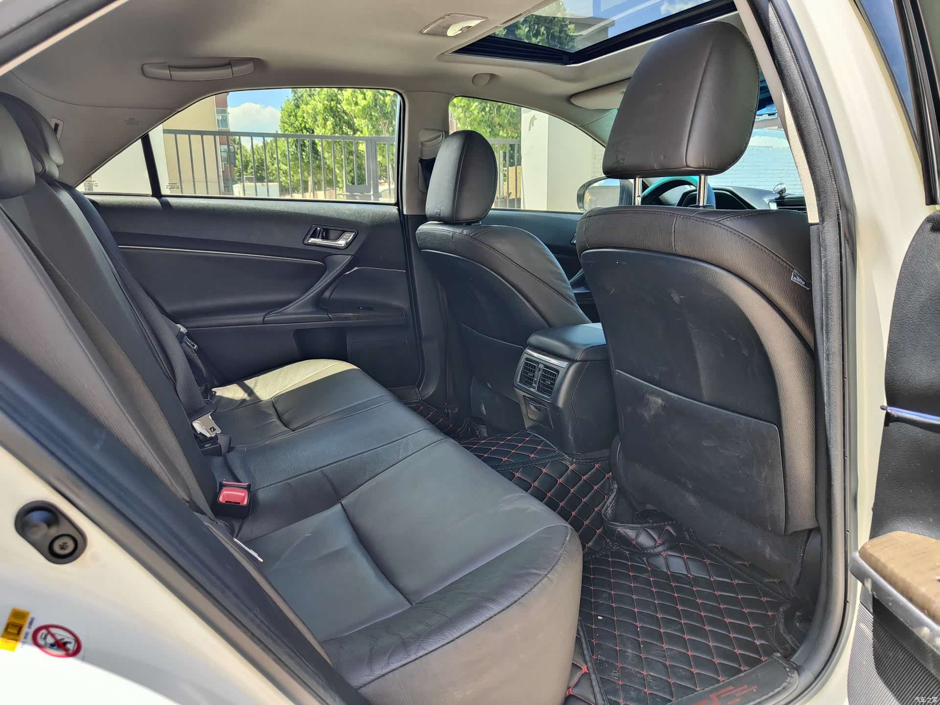 Toyota 2.5V, 2017 9