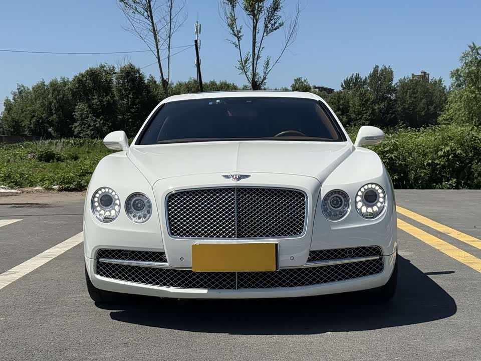 Bentley Flying