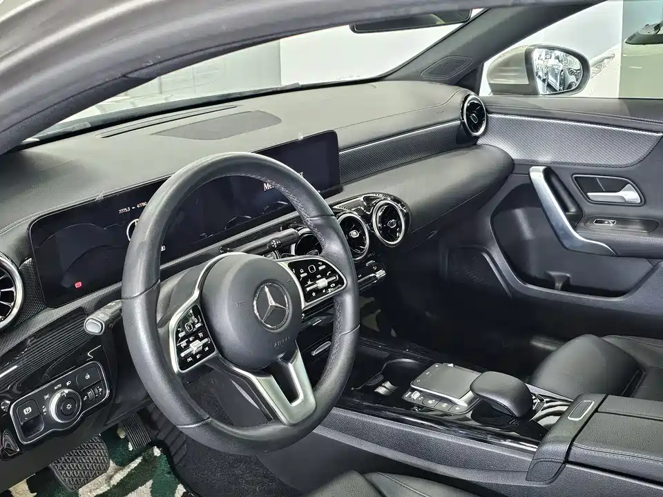 Mercedes-Benz Class A Mercedes-Benz Class A