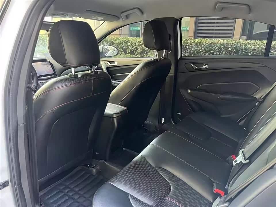 Chery Arrizo 5