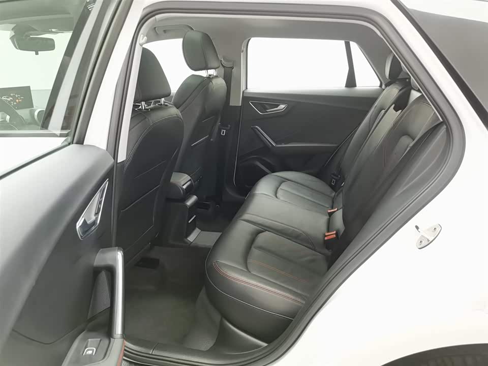 Audi Q2L Audi Q2L