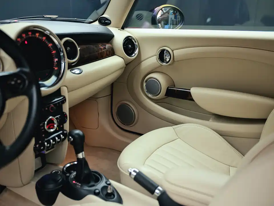 MINI MINI