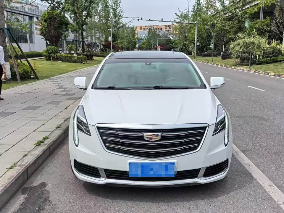 Cadillac XTS