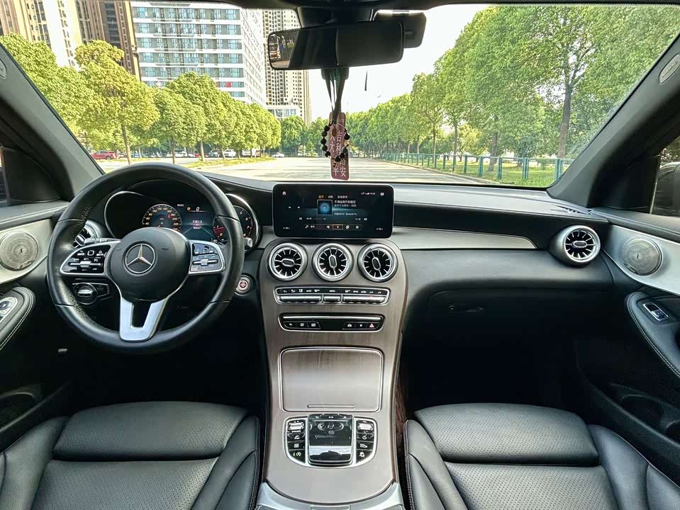 Mercedes-Benz GLC Mercedes-Benz GLC