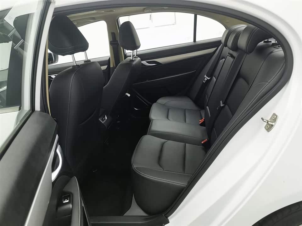 Geely Emgrand Geely Emgrand